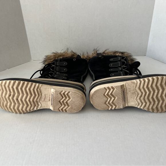 Sorel Joan of Arctic, black and cream - Picture 6 of 9